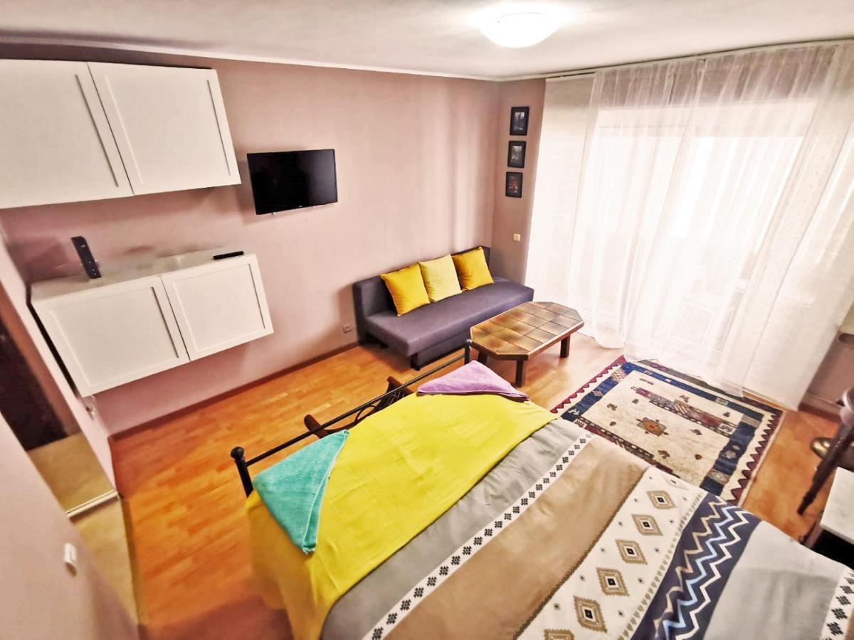 Ferienwohnung Cozy Studio Athenee Bukarest Exterior foto
